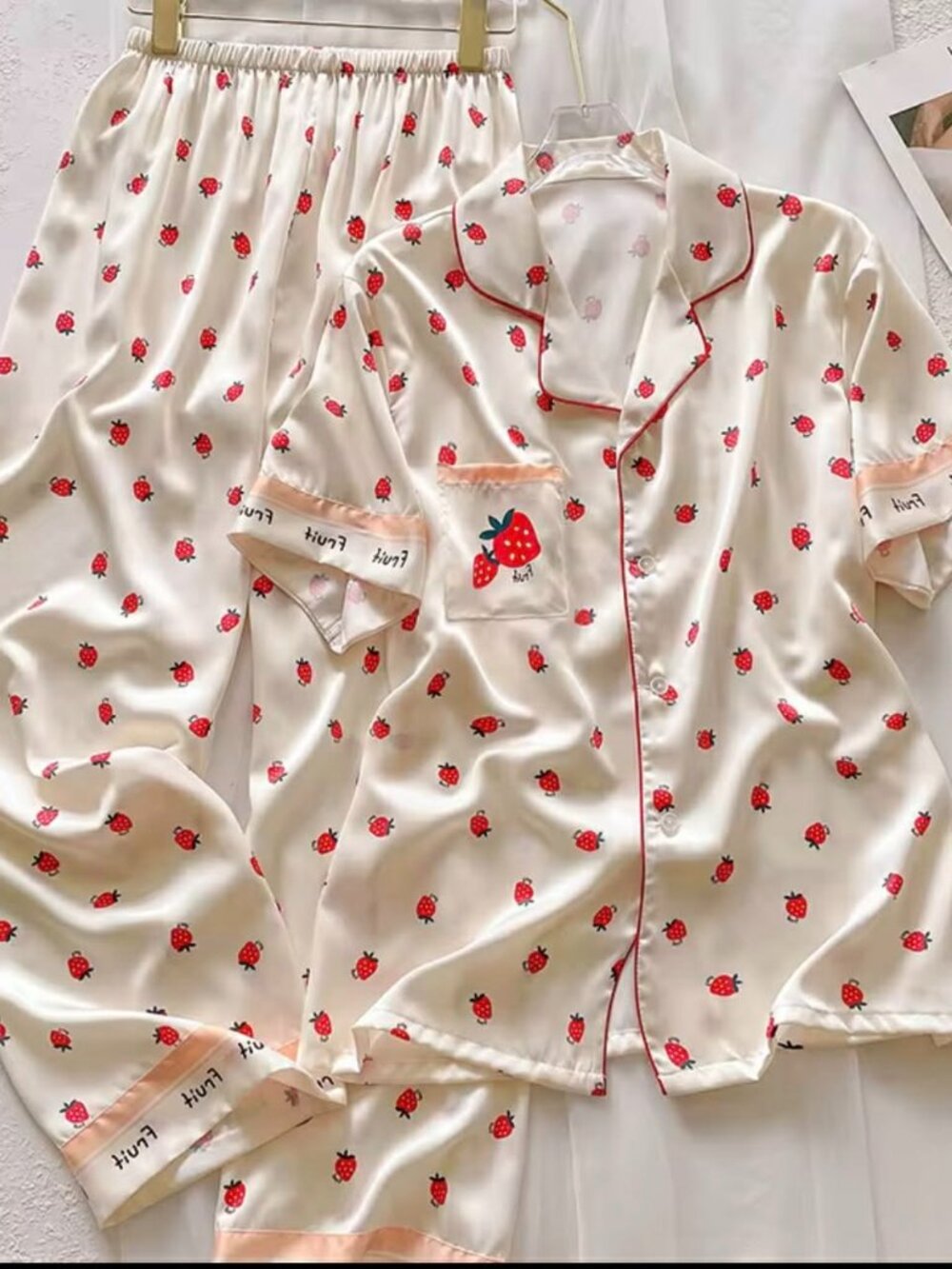 Ice Silk strawberry Pajamas set Women's